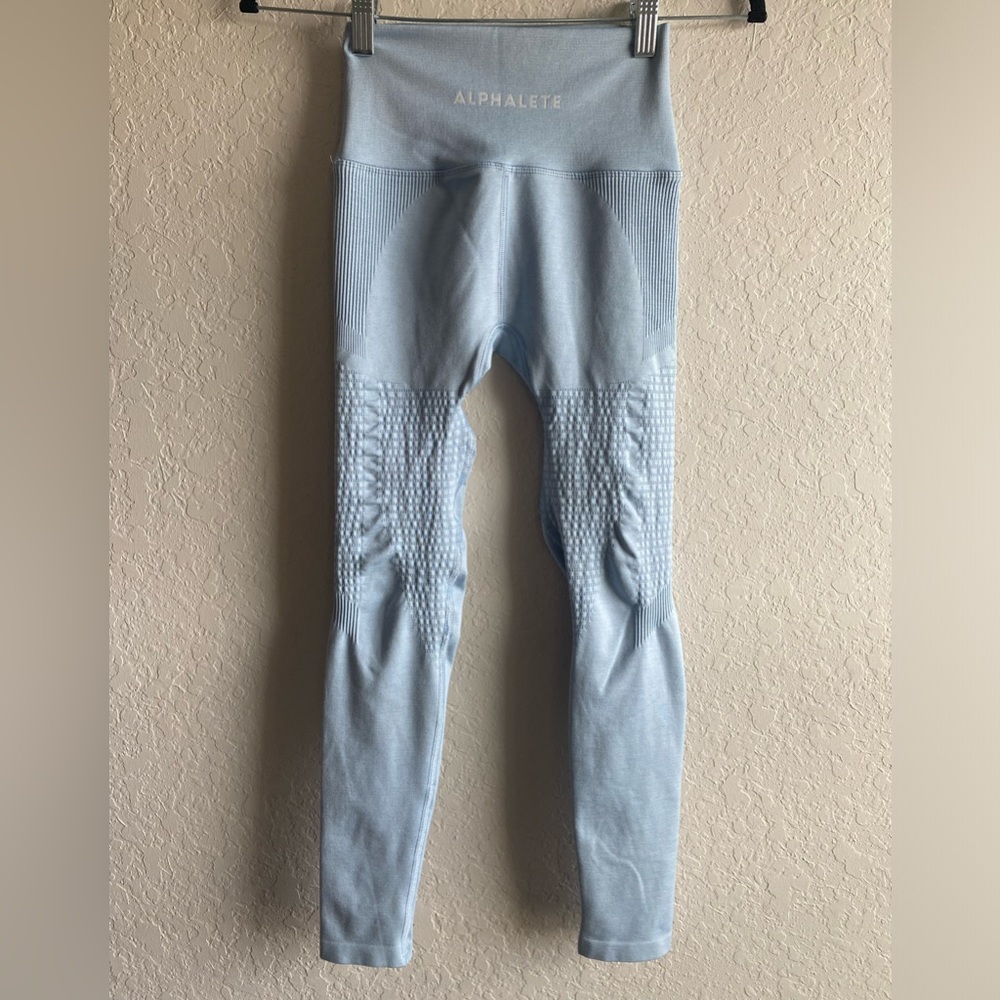 Alphalete Halo Leggings in Baby Blue ~ Size Small - Picture 6 of 9